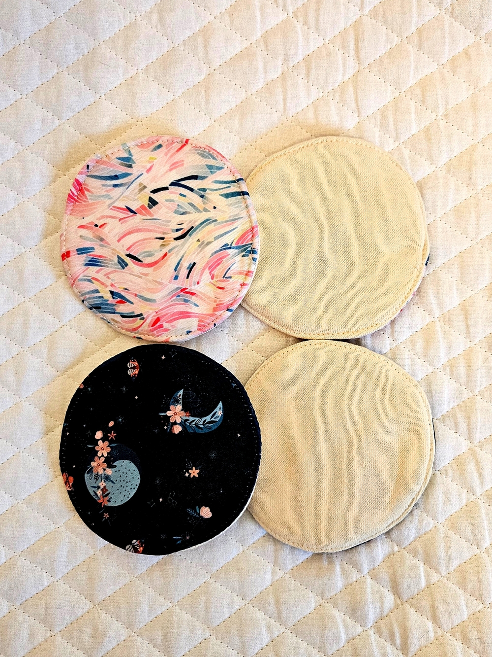 Reusable Nursing Pads - Bamboo Charcoal Set - 10cm - 4 pieces
